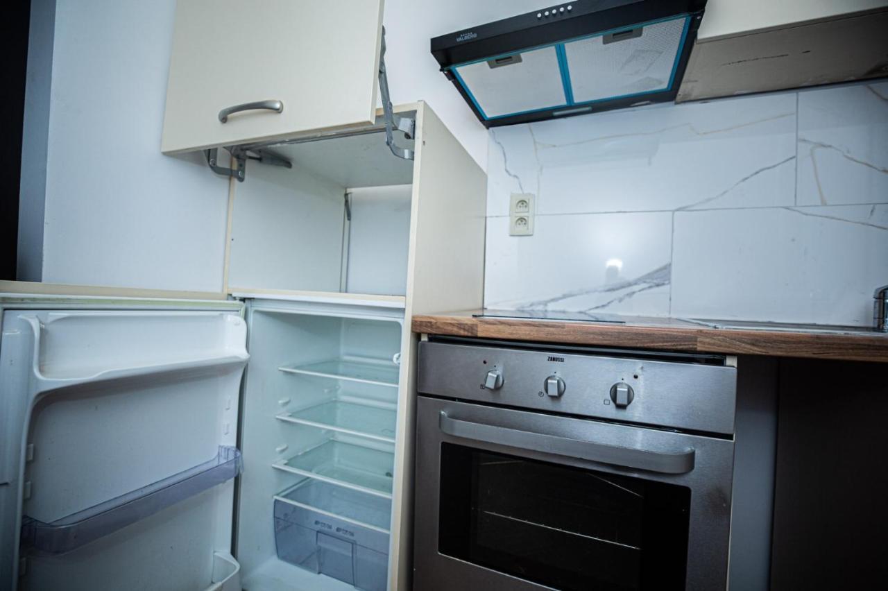 Agreable Chambre Sur Liege Avc Parking Et Wifi Gratuit Exterior photo